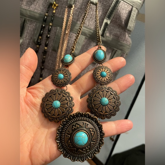 Necklaces - Picture 2 of 4